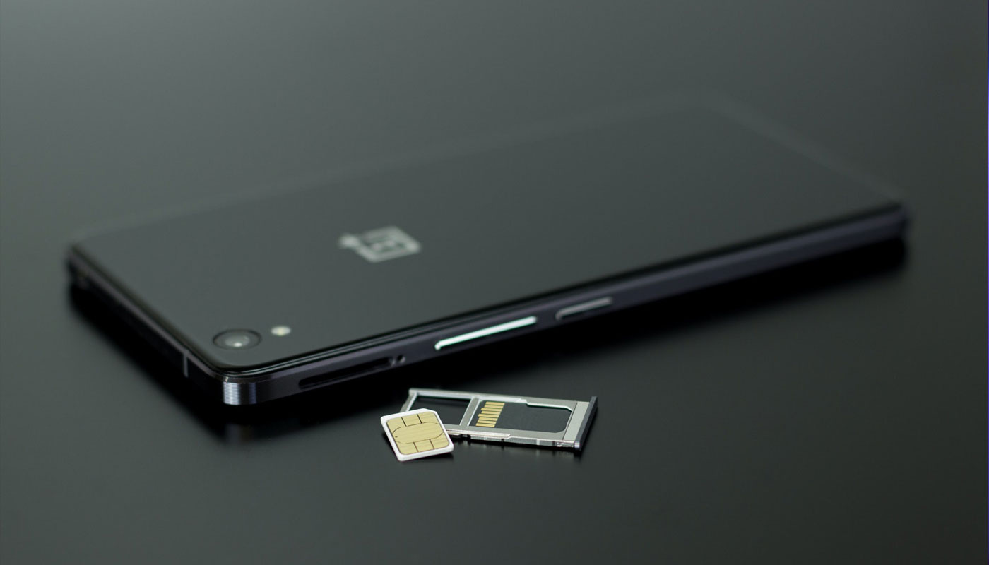 OnePlus Z නොහොත් OnePlus Nord ජංගම දුරකථනය dual front camera module එකකින් සමන්විත වන ලකුණු