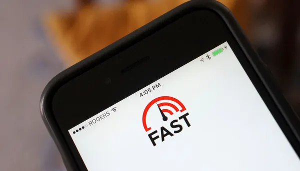 FAST.com එකෙන් දැන් upload speed එක සහ Latency එකත් මැනගන්න හැකියාව ලැබෙයි