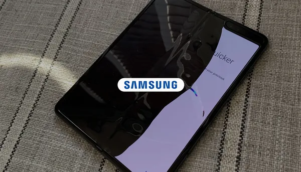 Samsung Galaxy Fold වල Screen එක Damage වූ බව ලොව පුරා Review කරන්නන් රැසක් වාර්ථා කරයි