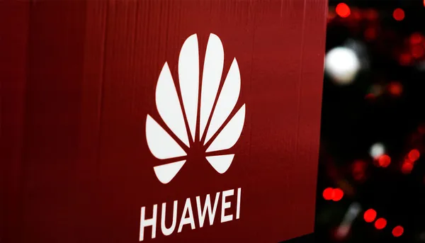 ප්‍රසිද්ධ Chip නිෂ්පාදකයන් රැසක් Huawei ආයතනයට ලබා දෙන සැපයුම් තාවකාලිකව නවත්වා දමයි