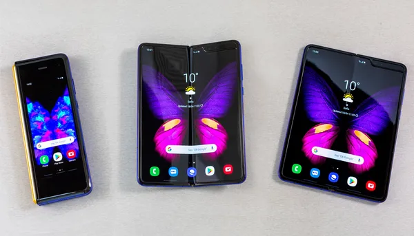 Samsung Galaxy Fold ජංගම දුරකථනය නැවත නිකුත් කිරීමට Samsung සමාගම සූදානම් වෙයි