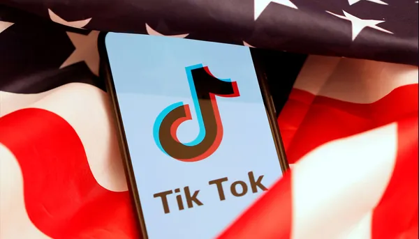 ඇමෙරිකානු හමුදා සෙබලුන් හට TikTok සේවාව භාවිතා කිරීම තහනම් කිරීමට කටයුතු කරයි