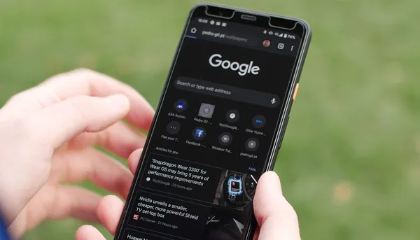 Android මත Chrome භාවිතා කරන්නන් හට Google Search results සඳහා dark mode එක ලබාදීමට Google සමාගම කටයුතු කරන ලකුණු