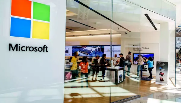 ලොව පුරා ඇති සිය Microsoft Stores සියල්ලම පාහේ වසා දැමීමට Microsoft සමාගම තීරණය කරයි