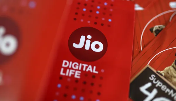 Google සමාගම සහ Jio ආයතනය සමඟ සහයෝගීත්වයෙන් entry-level smartphone එකක් නිර්මාණය කිරීමට සූදානම් වෙයි